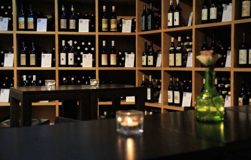 magasin-CORRENS-min_wine_vinorama_wine_bottle_cellar_red_wine_wines_storage_wine_rack-1077047